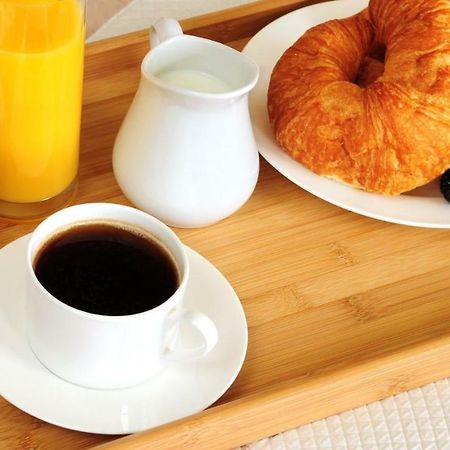 Inn Flight Suites Piarco Экстерьер фото