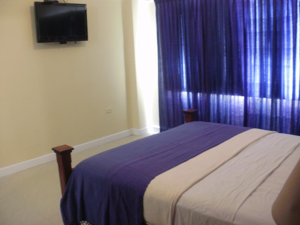 Inn Flight Suites Piarco Экстерьер фото